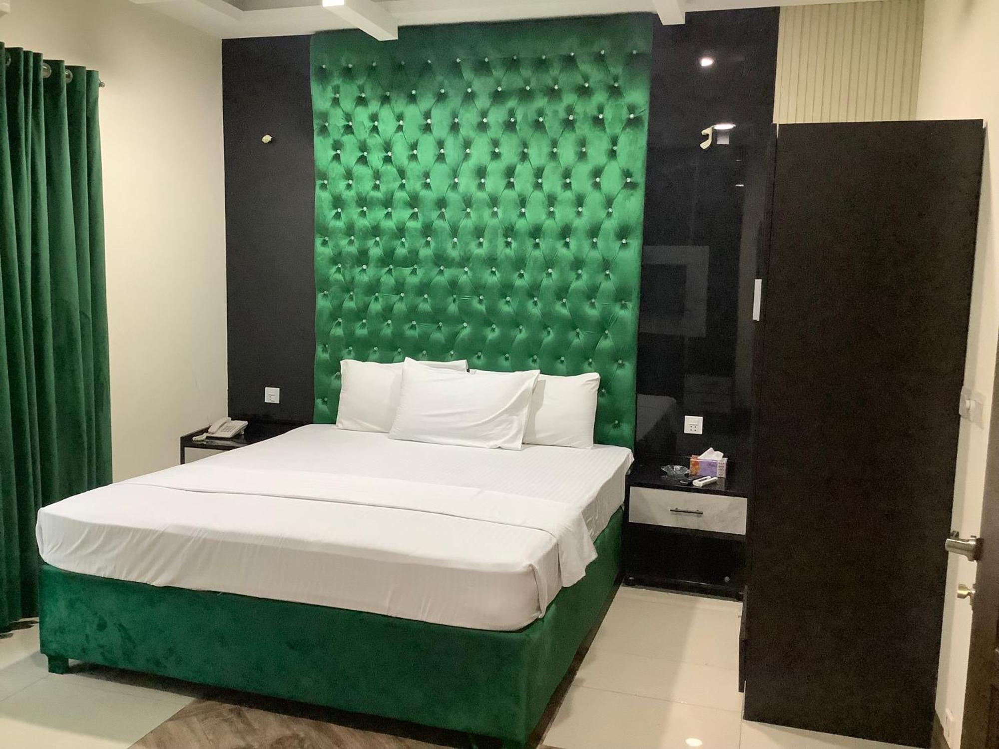 Rose Valet Guest House İslamabad Dış mekan fotoğraf